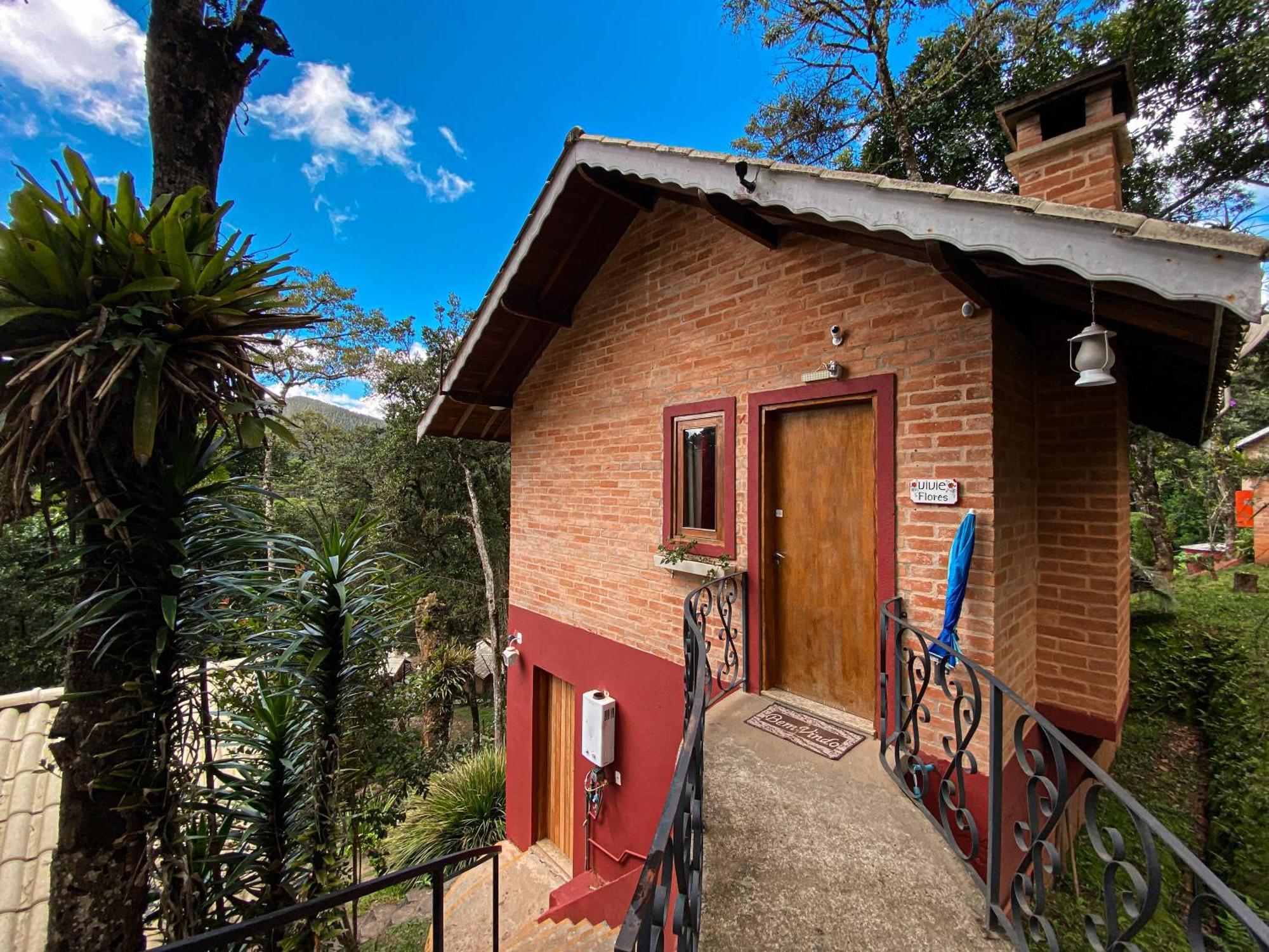 Vivie Pousada Monte Verde  Exterior photo